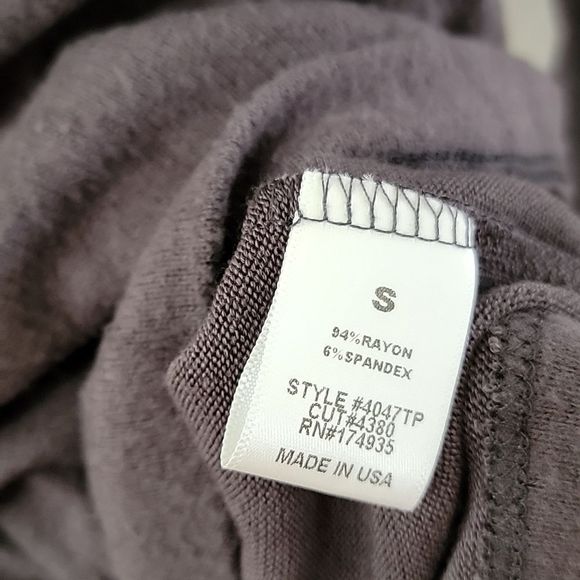 NWT NORDSTROM RACK CHARCOAL SWEATER Small - Picture 4 of 5